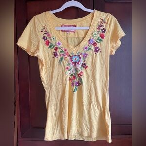 Johnny Was Los Angeles Vintage Embroidered Yellow Top Size Small